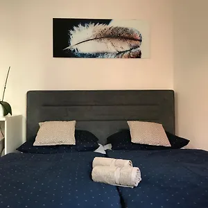 Centrum With Private Parking Apartmán